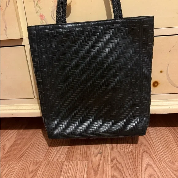 Handmade by artisans Black LEATHER Woven Tote Bag BEMBIEN - Picture 3 of 7